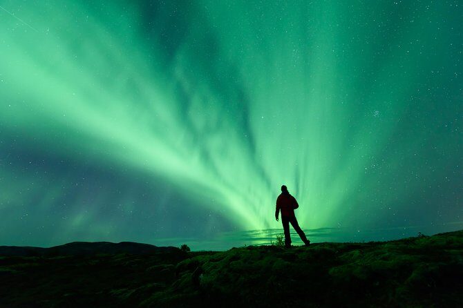 Northern Lights - Small Group Tour from Reykjavik - A Closer Look at the Experience