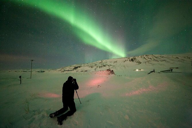 Northern Lights Small Group Tour from Reykjavik with Free Photos - An In-Depth Look at the Northern Lights Small Group Tour
