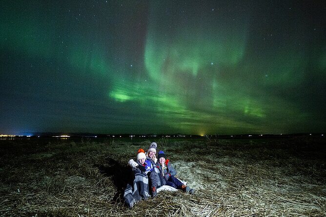 Northern Lights Small Group Tour with Photos - Transportation and Group Size