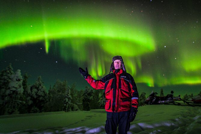 Northern Lights Snowmobile Driving Safari - A Detailed Look at the Arctic Snowmobile Safari Experience