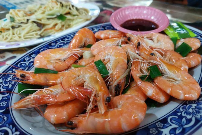 Northern Taiwan Private Adventure: Yehliu, Jiufen, & Pingxi - Shifen Old Street & Sky Lanterns: Cultural Charm and a Nighttime Tradition