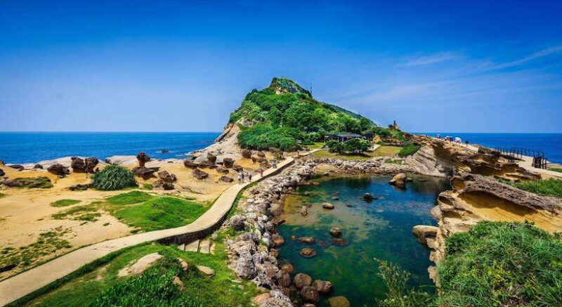 Northern Taiwan Private Adventure: Yehliu, Jiufen, & Pingxi - A Deep Dive into the Tour Experience