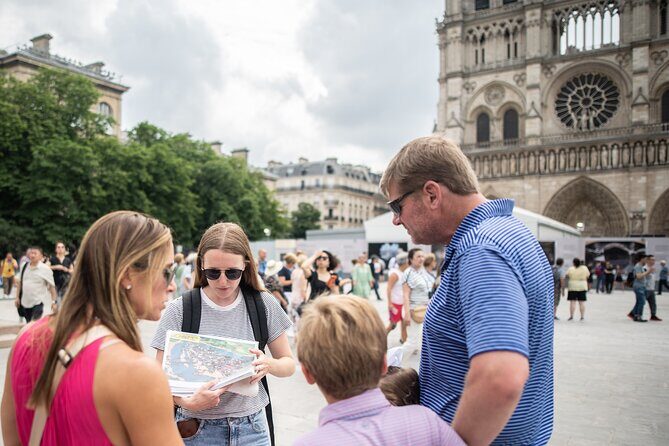 Notre Dame and Sainte Chapelle Private Tour - Key Points