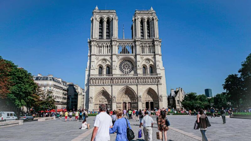 Notre Dame Cathedral :Reserved Access, Cruise & Outside Tour - Who Should Consider This Tour?