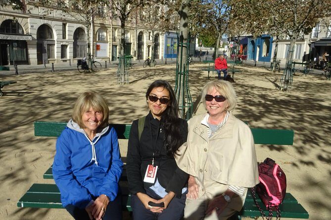 Notre Dame, Ste Chapel, Louvre, Montmartre, Eiffel Tower Private - Key Points