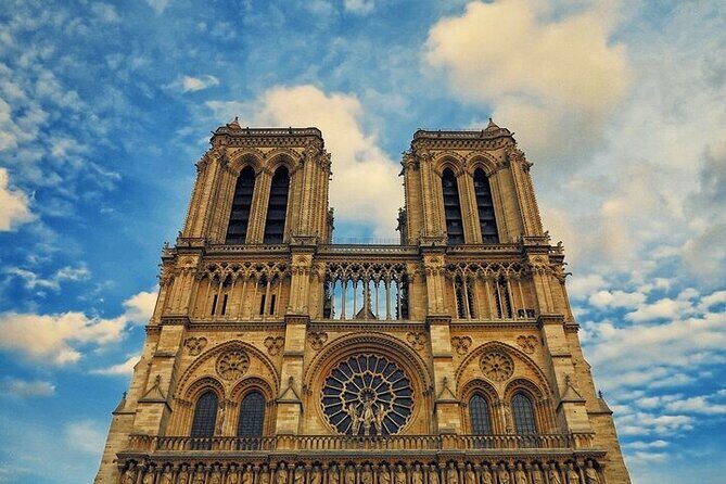 Notre Dame Surroundings with Entry Ticket to Archeological Crypt - FAQ