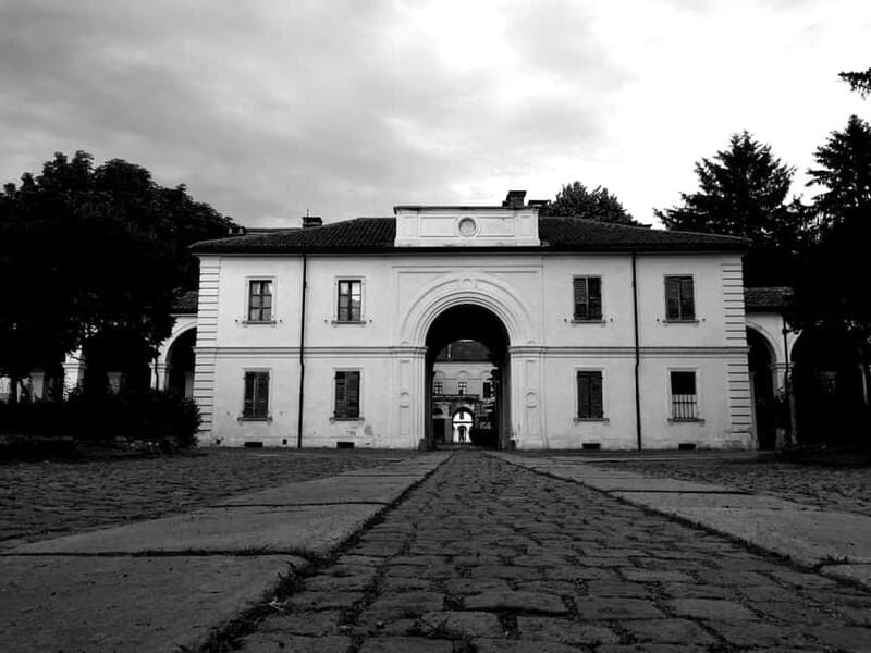 NOTTURNO AL MANICOMIO DI COLLEGNO - A Detailed Look at the Collegno Asylum Night Tour
