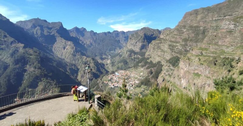 Nun's Valley & Pico dos Barcelos Madeira Island Tour - A Detailed Look at the Nuns Valley & Pico dos Barcelos Tour