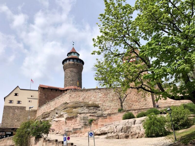 Nuremberg: Private guided tour of the Old Town in German - Key Points