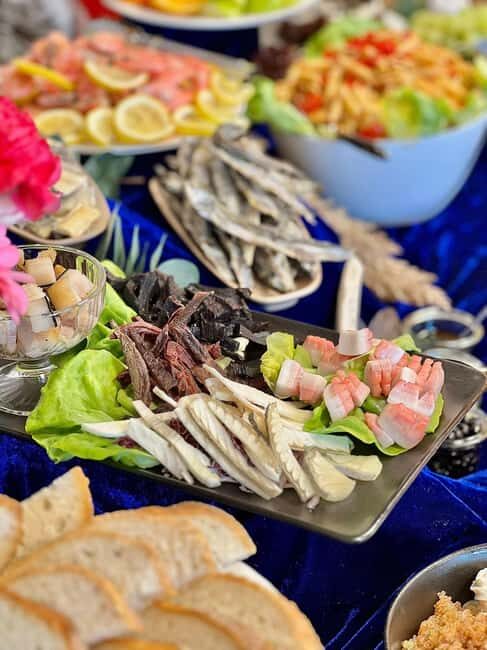 Nuuk City Highlights by Car with Greenlandic Tasting - An In-Depth Look at the Nuuk City Highlights Tour
