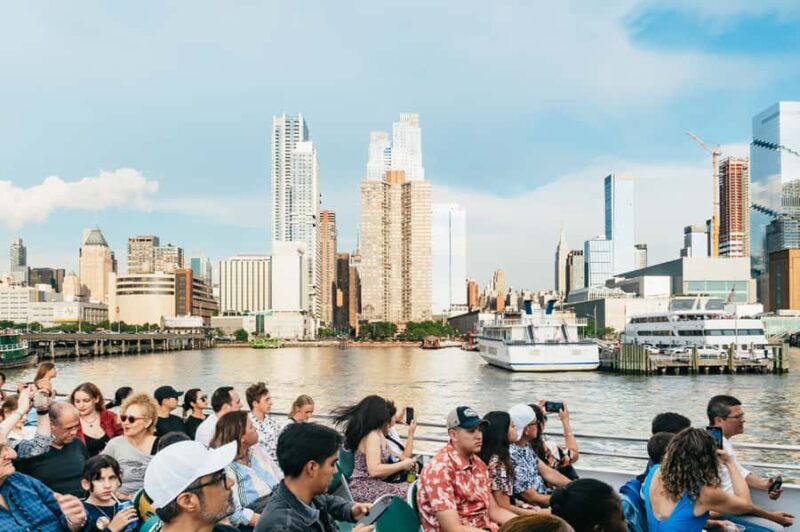 NYC: 4th of July Fireworks Party Cruise with Buffet & Drinks - Who Should Consider This Cruise?