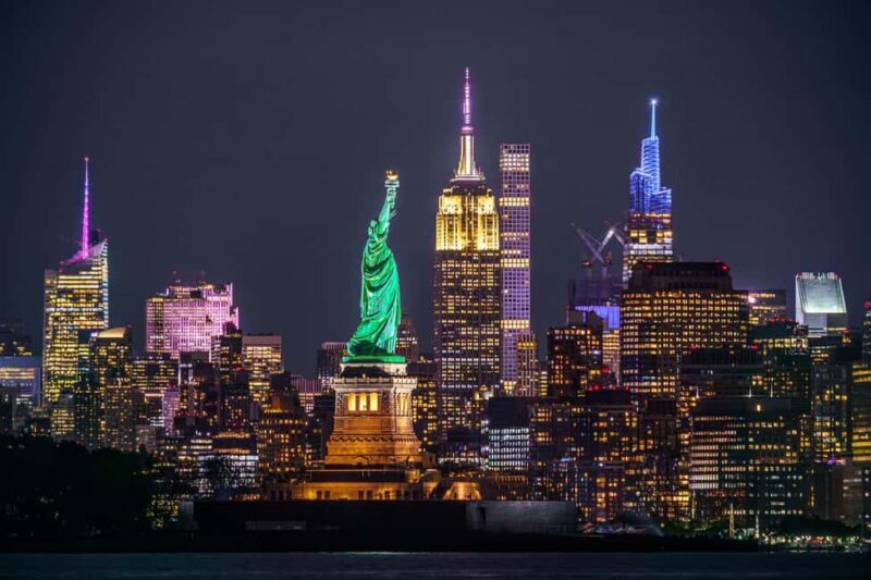 NYC at Night: 3-Hour Luxury Bus Tour of Top Highlights - Key Points