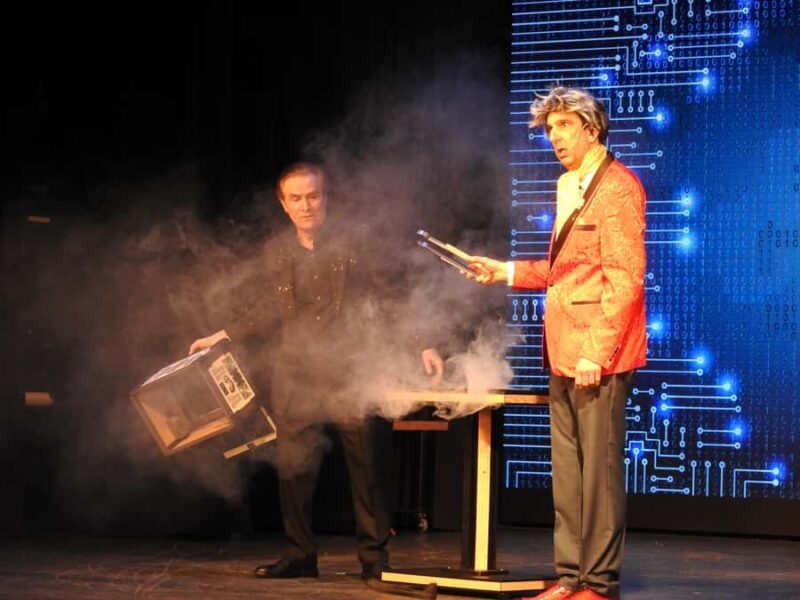 NYC: Broadway Magic Hour Show in Times Square - Detailed Breakdown of the Experience