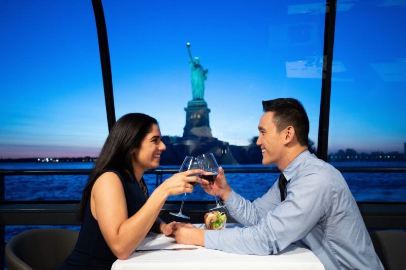 NYC: Christmas Eve Gourmet Brunch or Dinner Harbor Cruise - Why It Works for Different Travelers