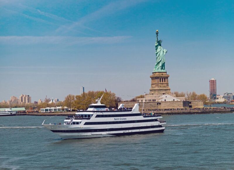 NYC: City Cruises Brunch, Lunch, or Dinner Buffet Cruise - A Deep Dive into the NYC City Cruises Experience