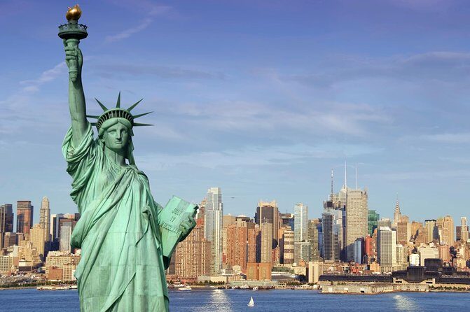 NYC City Tour: Statue of Liberty, 9/11 Memorial, Wall Street - Exploring the Itinerary in Detail