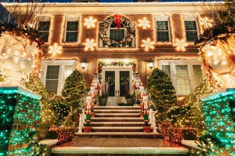 NYC: Dyker Heights Christmas Lights & Skyline View Bus Tour - What’s Included and What’s Not