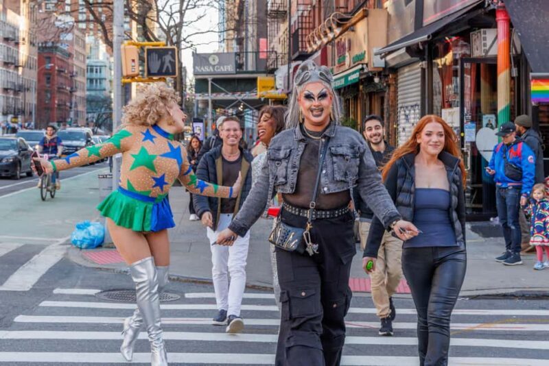 NYC: Fabulous Drag Night Out with a Drag Queen - Starting Point: Hell’s Kitchen Lounge Bar