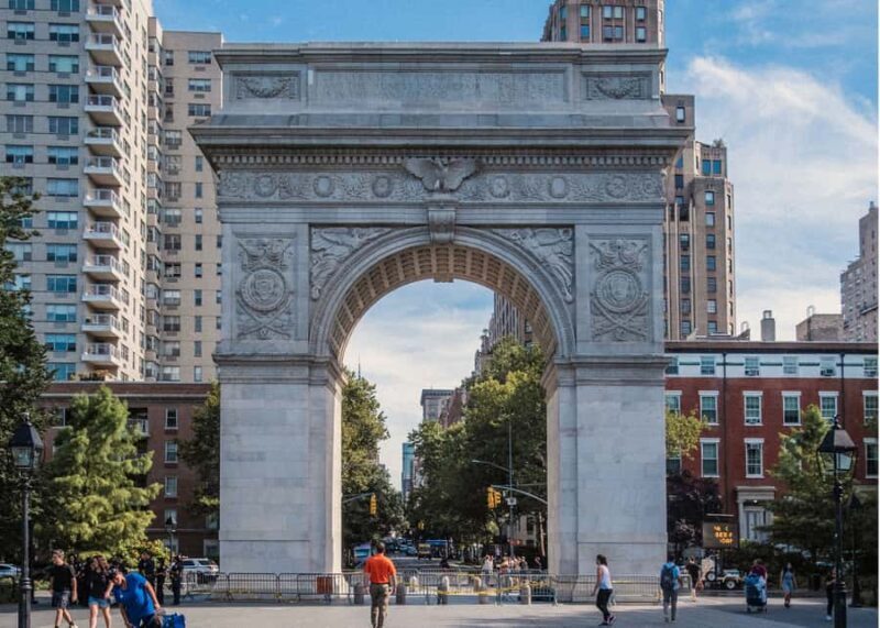 NYC | French guided tour Greenwich Village through Chinatown - Explore New York City’s Historic Neighborhoods with a French-Guided Walking Tour