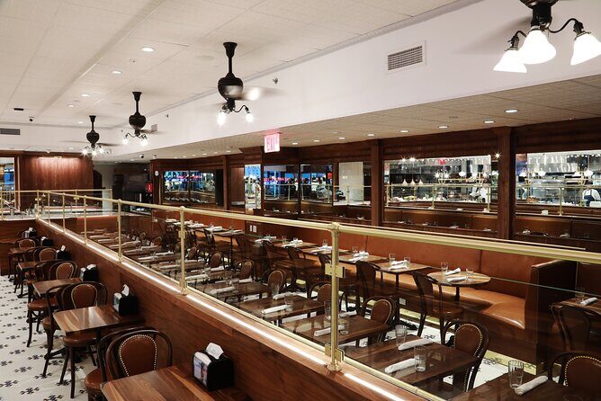 NYC Grab n Go Breakfast at USA Brooklyn Deli in Times Square - Key Points