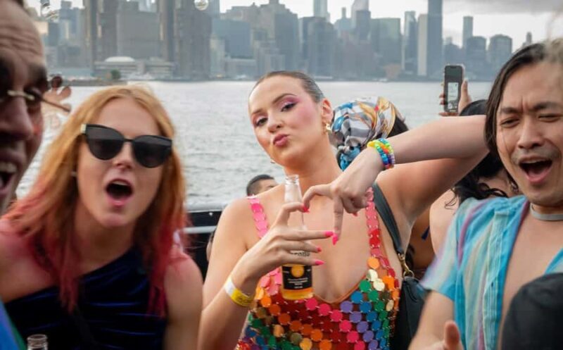 NYC: LGBT Pride After Parade Sunset Cruise with Drinks & DJs - FAQ