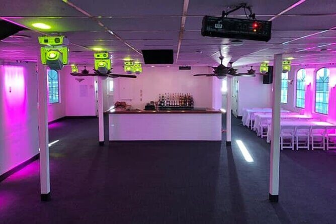 NYC Liberty Belle Family Fireworks New Year's Eve Cruise - In-Depth Review of the NYC Liberty Belle Family Fireworks New Year’s Eve Cruise