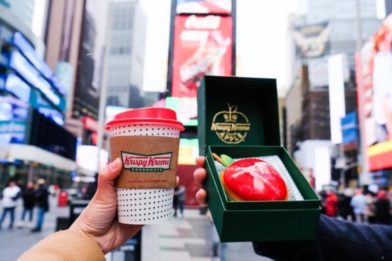 NYC: Midtown Holiday Donut and Hot Chocolate Adventure - Who Will Enjoy This Tour?