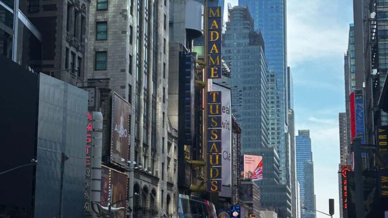NYC Midtown Manhattan Times Square & Skyscraper Walking Tour - Exploring Midtown Manhattan: What You Can Expect