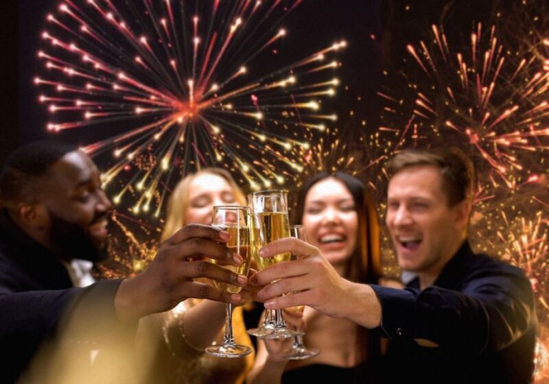 NYC: New Year's Eve Buffet Dinner Fireworks Harbor Cruise - Who Is This Cruise Best For?