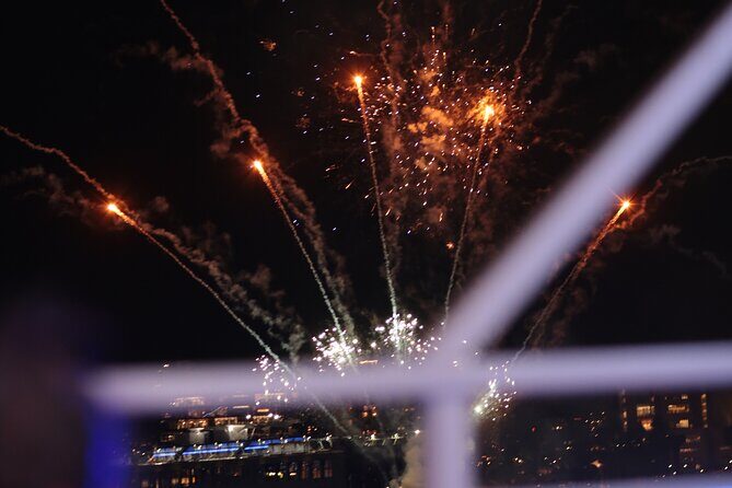 NYC New Year's Eve Dinner on Luxury Yacht with Open Bar - An In-Depth Look at the New Year’s Eve Yacht Experience