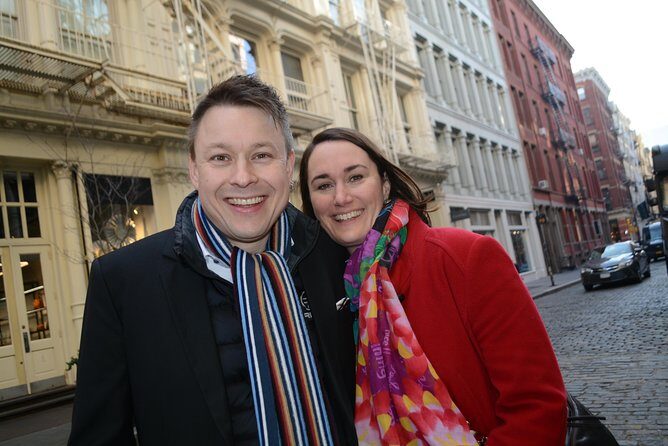 NYC Professional Photoshoot and Walking Tour with Private Guide - The Sum Up