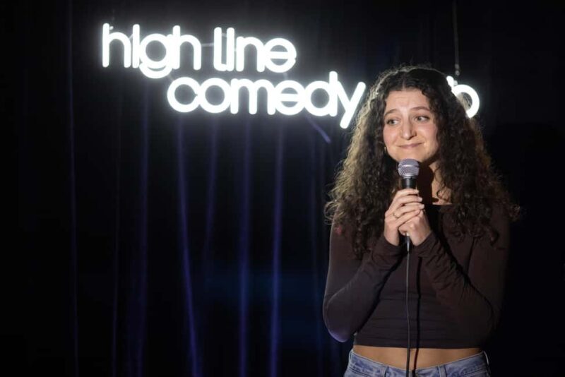 NYC: Stand Up Comedy with Free Round of Mini-Golf - Accessibility and Practical Tips