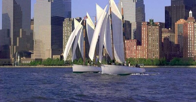 NYC: Statue of Liberty Day Sail on the Schooner Adirondack - The vessel and setting