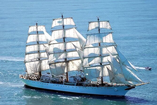 NYC Talls Ships - Sail 4th Official Sightseeing Tour - Approaching the Statue of Liberty and Ellis Island