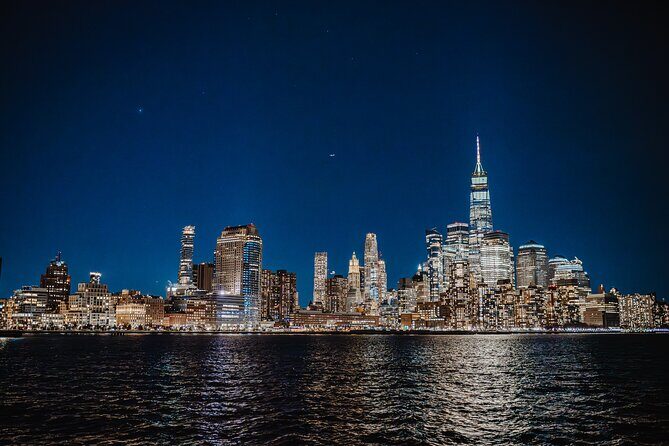 NYC Valentines Dinner Cruise with Live Entertainment and Open Bar - Key Points