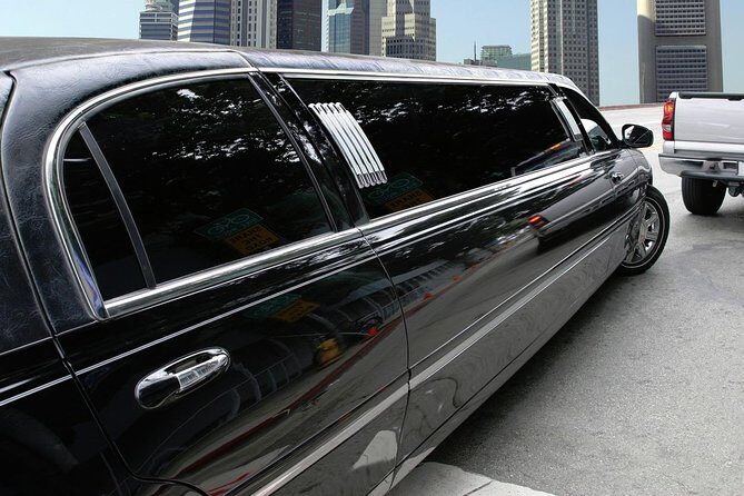 NYC VIP Private Luxury airport arrival ride by Stretch Limousine - The Sum Up