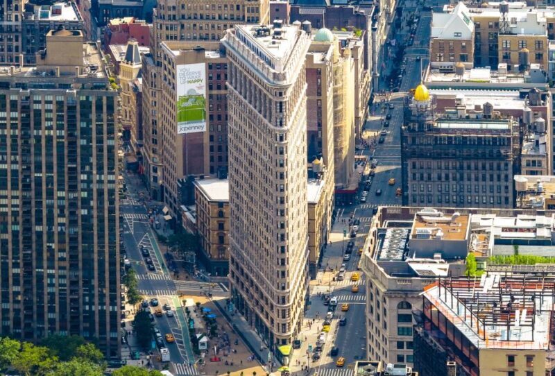 NYC: Walking Tour with Local Guide and 30+ Top NYC Sights - Who Should Consider This Tour?