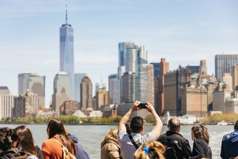 NYC: Wall Street Tour with 9/11 Memorial and Statue Ferry - FAQs