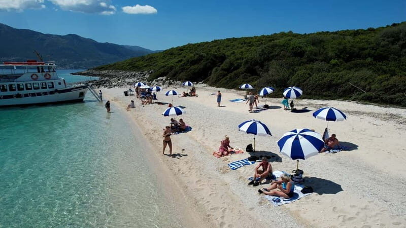 Nydri: Island Hopping Boat Cruise with Beach BBQ Lunch - Who Will Love This Tour?