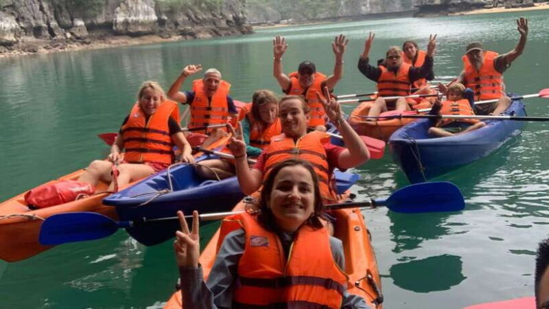 o Cát Bà : 1Day Kayaking,Swimming,Cycling,Snorkeling,Lunch - Key Points