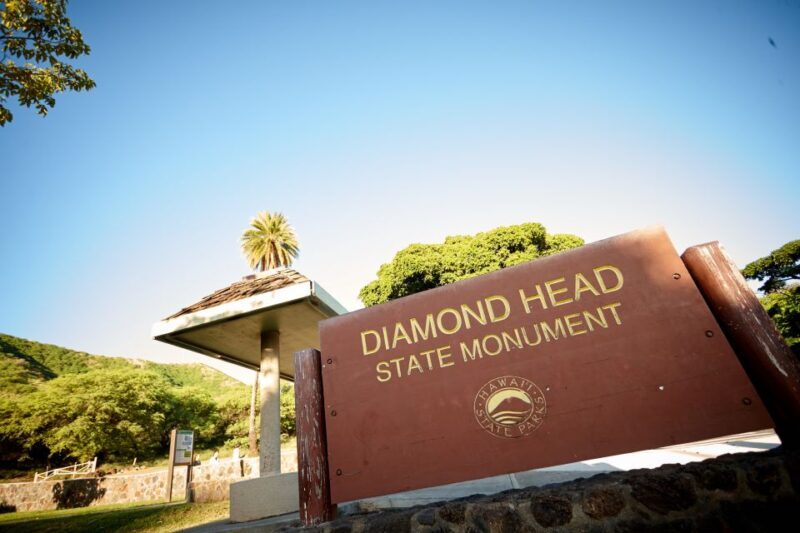 Oahu: Diamond Head Hike with Roundtrip Transportation - Why This Tour May Be Perfect for You