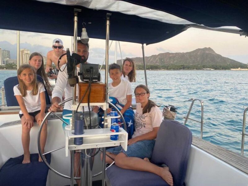 Oahu: Diamond Head Sail - Returning to the Harbor