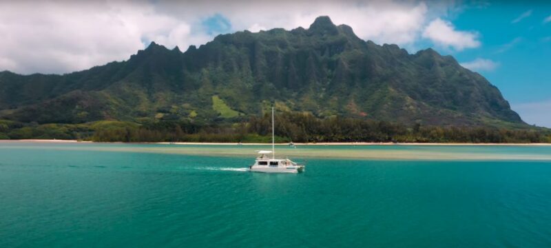 Oahu: Molii Fishpond and Kaneohe Bay Catamaran Tour - Key Points
