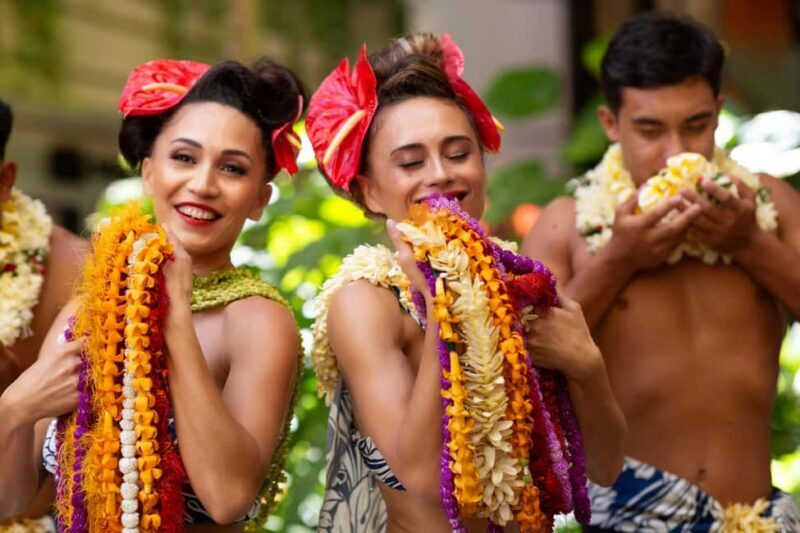 Oahu: N Lei Aloha Lau & Dinner or Cocktail Show Option - The Experience and Practicalities