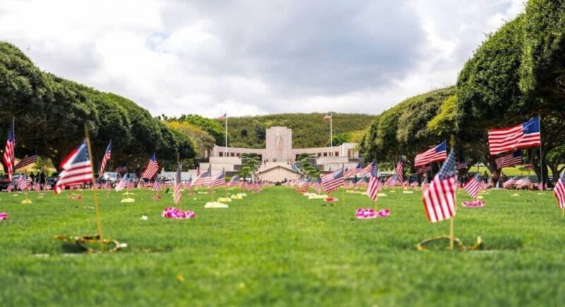 Oahu: Pearl Harbor Battleship & Helicopter Tour - FAQs