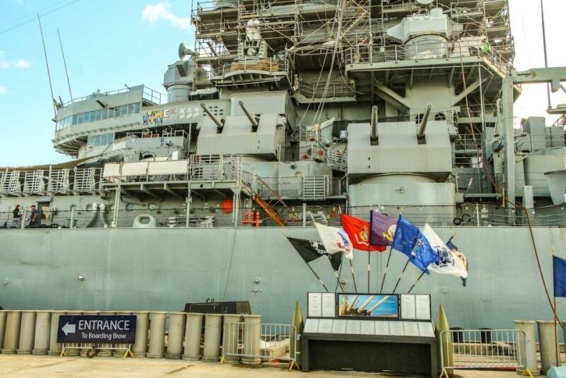Oahu: Pearl Harbor Battleships Group Tour - Oahu: Pearl Harbor Battleships Group Tour — A Close-Up Look at History