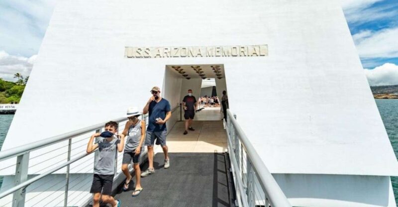 Oahu: Pearl Harbor Battleships Group Tour - Who Should Consider This Tour?