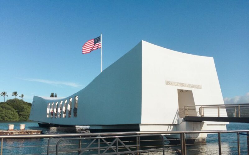 Oahu: Pearl Harbor, USS Arizona, and City Highlights Tour - FAQ