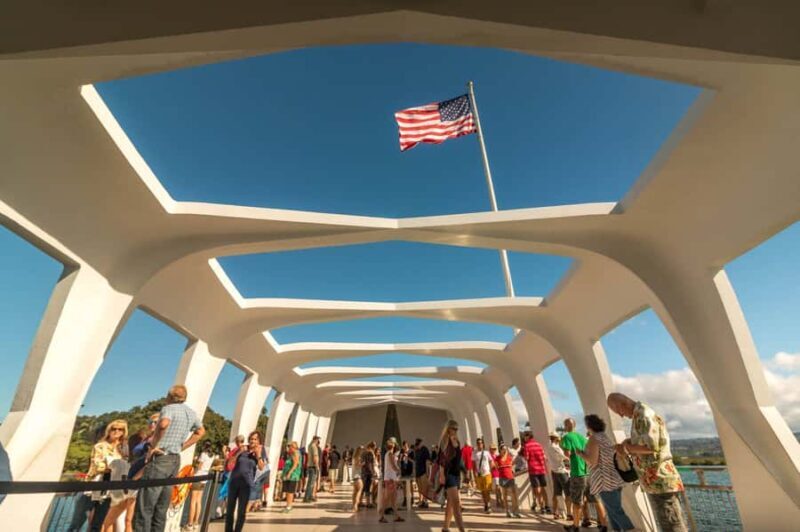Oahu: Pearl Harbor USS Arizona Memorial + Honolulu City Tour - What the Reviews Say