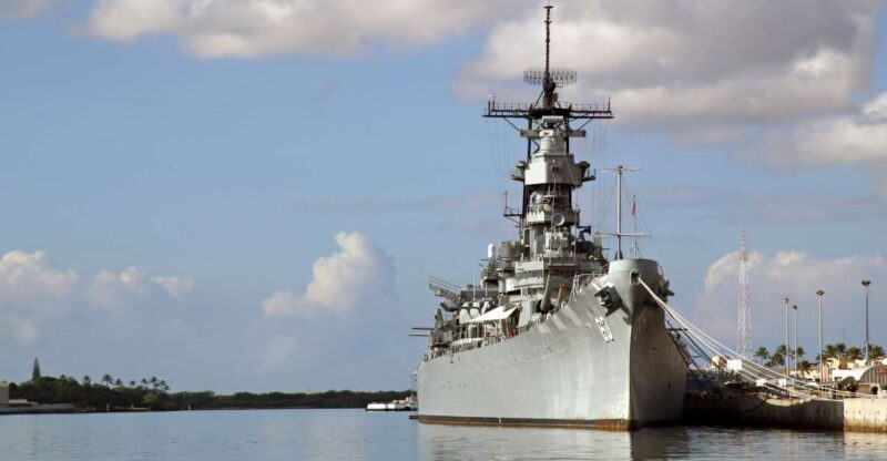 Oahu: Pearl Harbor, USS Arizona, Might Mo, & Honolulu Tour - FAQ